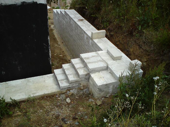 15 Retaining Wall & Cess Tank (49)